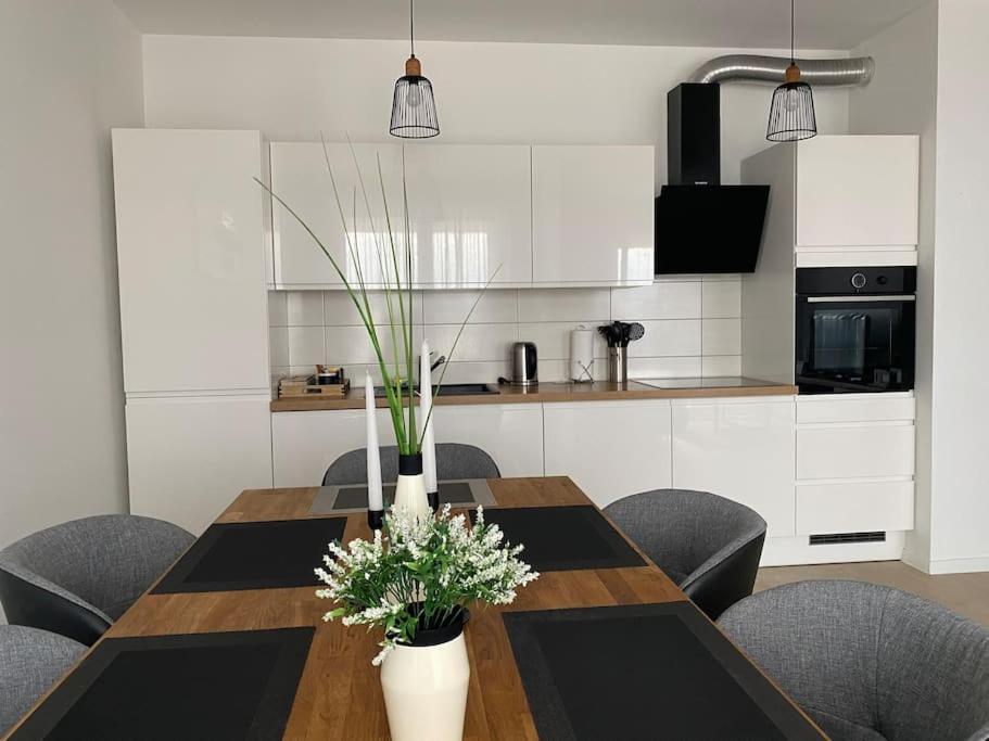 New Modern Apt Near Old Town - Private Parking ザダル エクステリア 写真