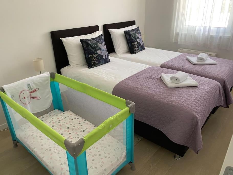 New Modern Apt Near Old Town - Private Parking ザダル エクステリア 写真